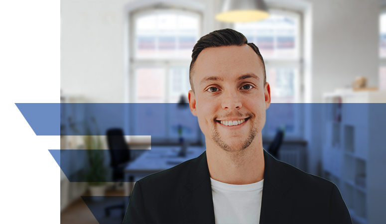 Portrait von Agenturleiter Maurice Niederle aus der uniVersa Agentur Lauf und Umgebung