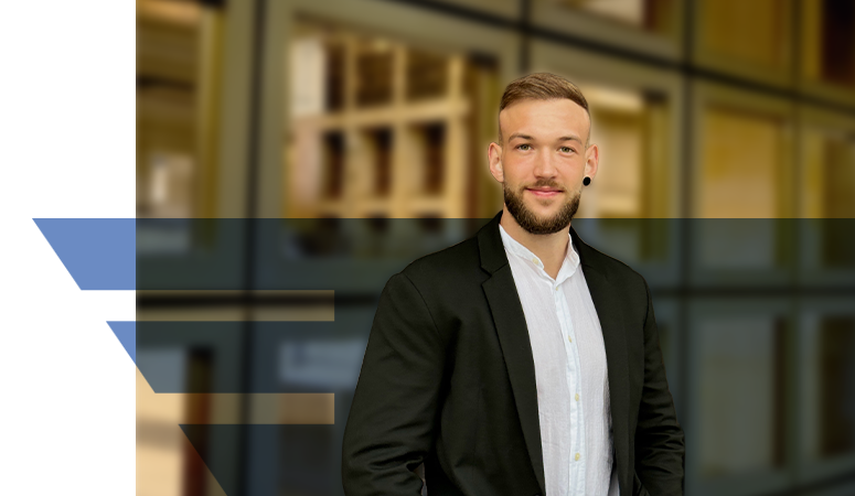 Teamfoto der uniVersa Hauptagentur in Ausbildung Freital